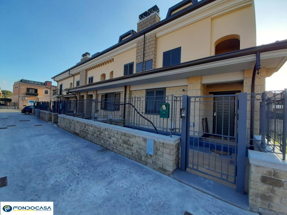 casa indipendente in vendita a Castel San Giorgio in zona Lanzara