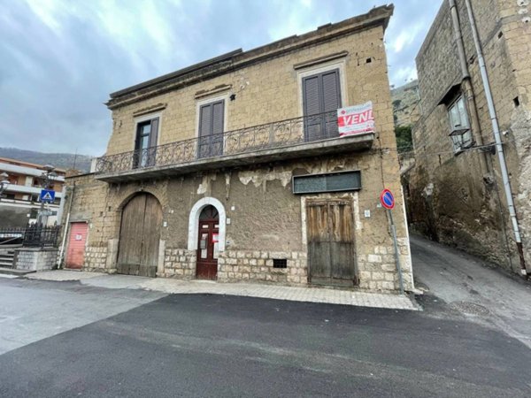 casa indipendente in vendita a Castel San Giorgio
