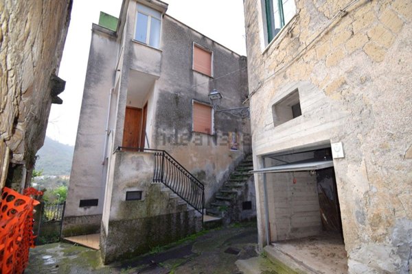 casa indipendente in vendita a Castel San Giorgio in zona Campomanfoli