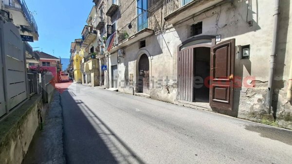 negozio in vendita a Castel San Giorgio