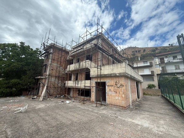 casa indipendente in vendita a Castel San Giorgio