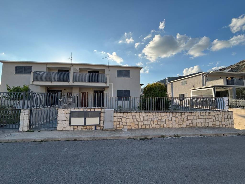 casa indipendente in vendita a Castel San Giorgio