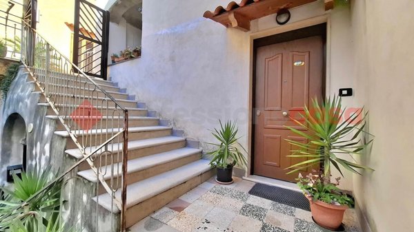 casa indipendente in vendita a Castel San Giorgio