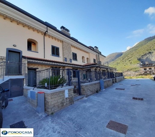 casa indipendente in vendita a Castel San Giorgio in zona Lanzara