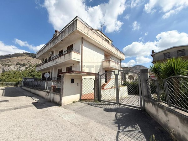 casa indipendente in vendita a Castel San Giorgio in zona Lanzara