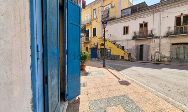 locale commerciale in vendita a Castel San Giorgio