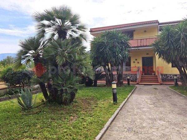 casa indipendente in vendita a Castel San Giorgio in zona Campomanfoli