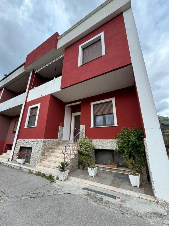 casa indipendente in vendita a Castel San Giorgio in zona Santa Maria a Favore