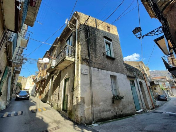 casa indipendente in vendita a Castel San Giorgio in zona Torello