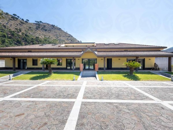 casa indipendente in vendita a Castel San Giorgio