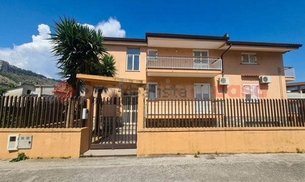 casa indipendente in vendita a Castel San Giorgio in zona Lanzara