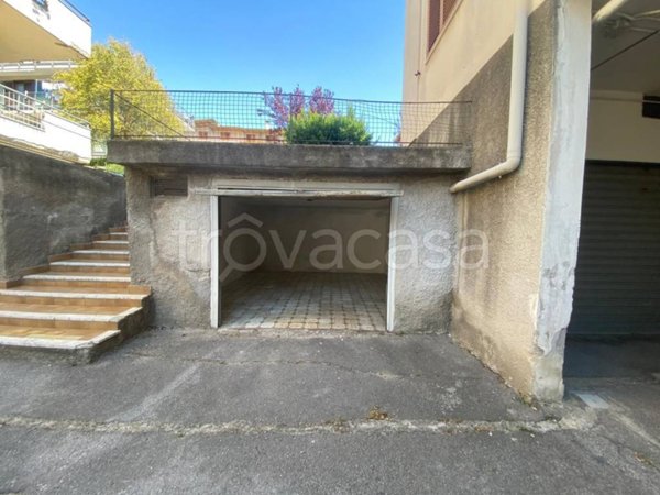box auto in vendita a Castel San Giorgio in zona Lanzara