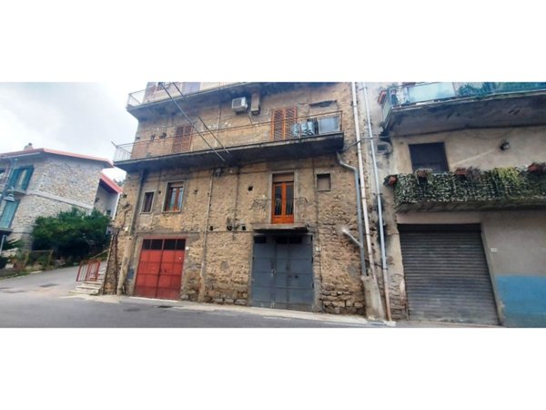 appartamento in vendita a Castel San Lorenzo