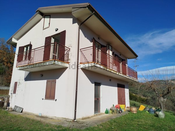 appartamento in vendita a Castel San Lorenzo