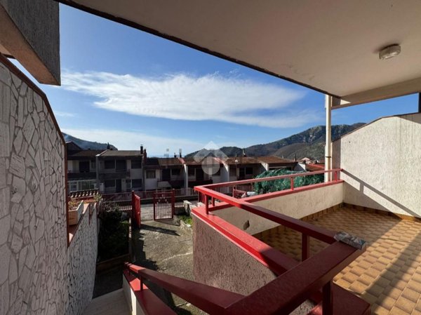 casa indipendente in vendita a Castiglione del Genovesi