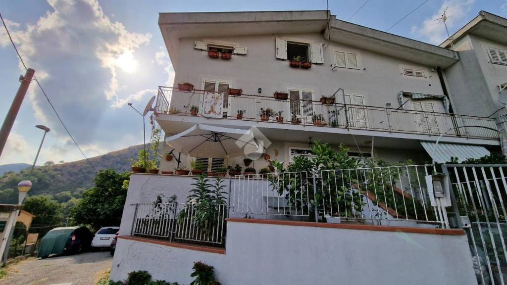 casa indipendente in vendita a Castiglione del Genovesi