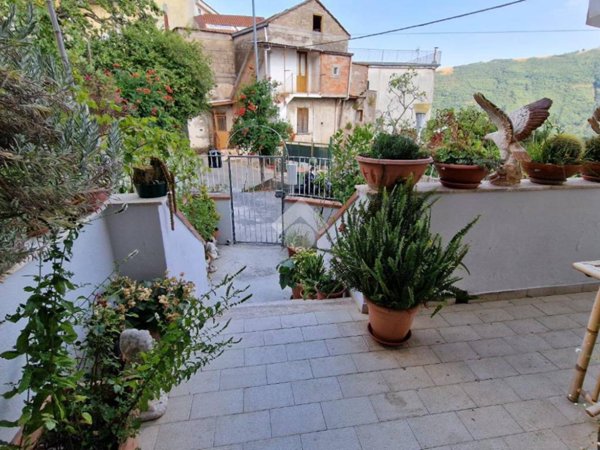 casa indipendente in vendita a Castiglione del Genovesi
