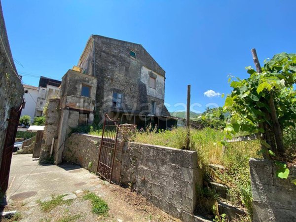 appartamento in vendita a Cava de' Tirreni in zona Castagneto / Corpo di Cava