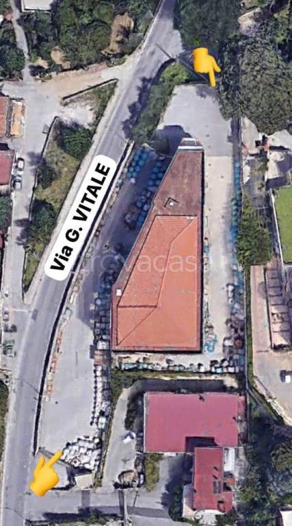 locale commerciale in vendita a Cava de' Tirreni in zona Santa Lucia