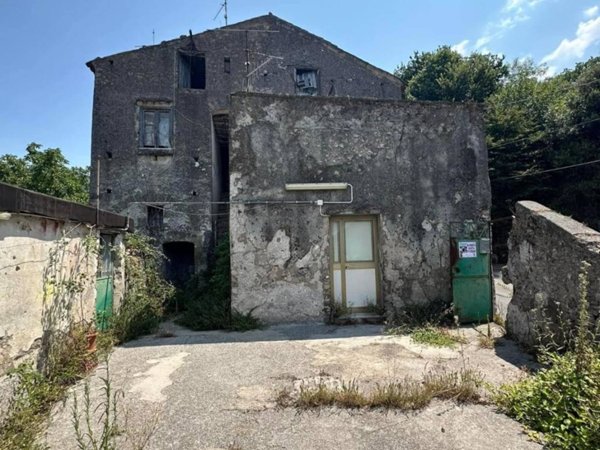 appartamento in vendita a Cava de' Tirreni in zona Santa Lucia