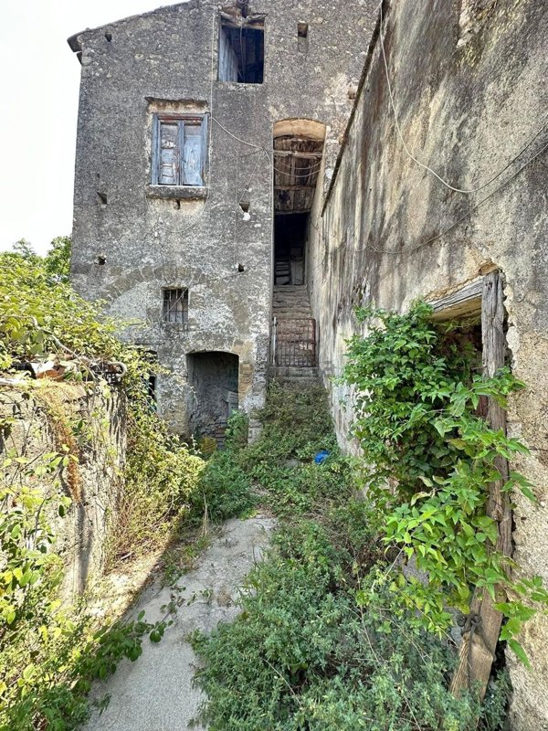appartamento in vendita a Cava de' Tirreni in zona Santa Lucia