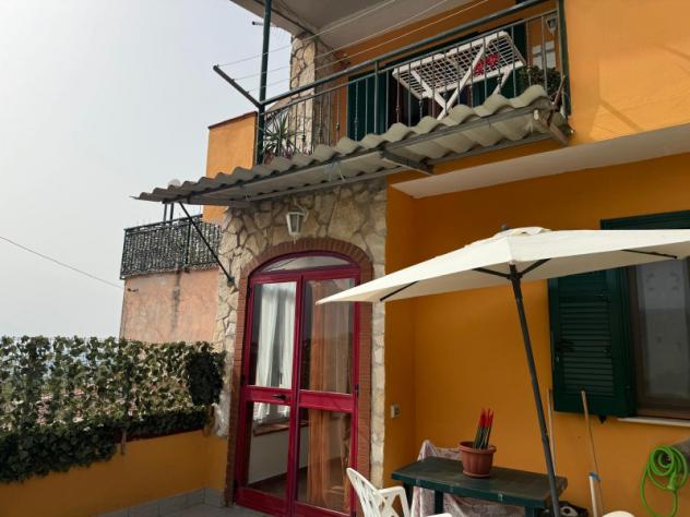 casa indipendente in vendita a Cava de' Tirreni in zona Petrellosa