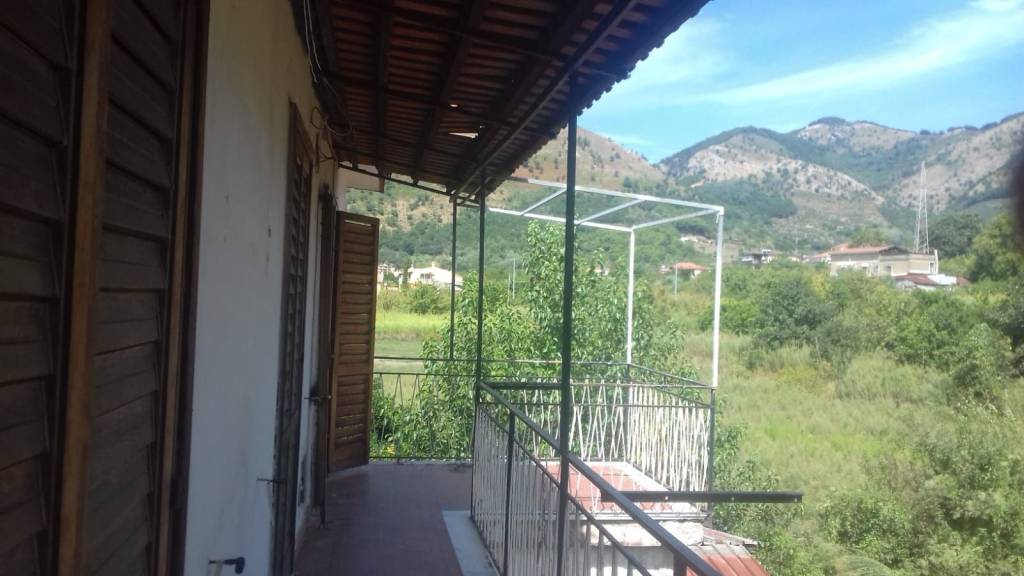 casa indipendente in vendita a Cava de' Tirreni