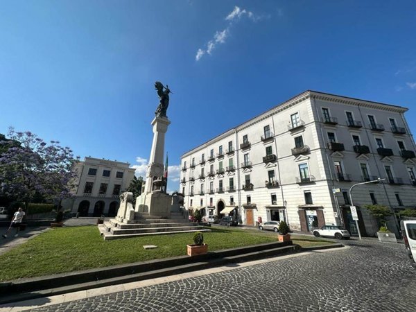 appartamento in vendita a Cava de' Tirreni in zona Centro Storico / Scacciaventi