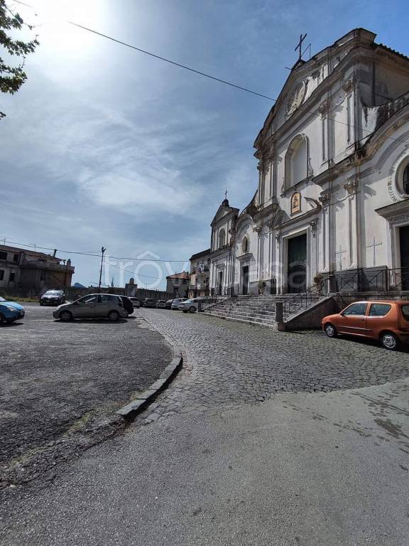 appartamento in vendita a Cava de' Tirreni in zona Passiano