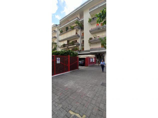 locale di sgombero in vendita a Cava de' Tirreni