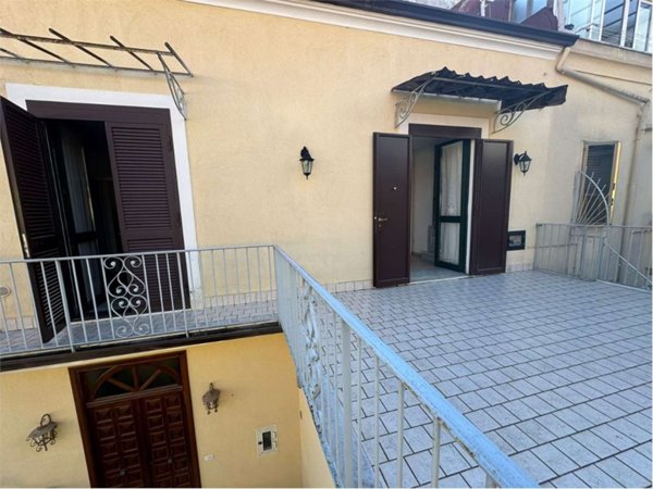 appartamento in vendita a Cava de' Tirreni in zona Centro Storico / Scacciaventi
