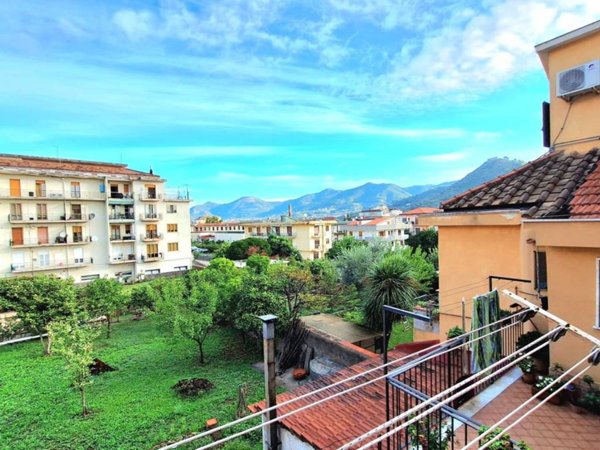 appartamento in vendita a Cava de' Tirreni in zona Pianesi