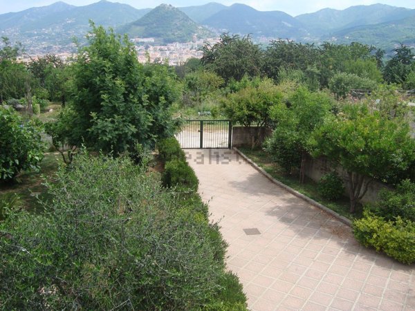 casa indipendente in vendita a Cava de' Tirreni