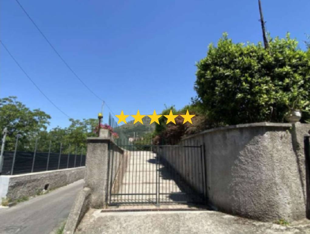 appartamento in vendita a Cava de' Tirreni in zona Santa Lucia