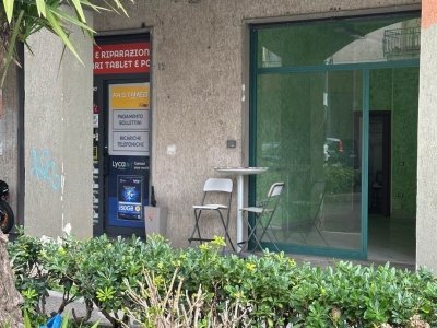 negozio in affitto a Cava de' Tirreni in zona Centro Storico / Scacciaventi