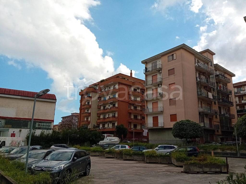 appartamento in vendita a Cava de' Tirreni in zona Centro Storico / Scacciaventi
