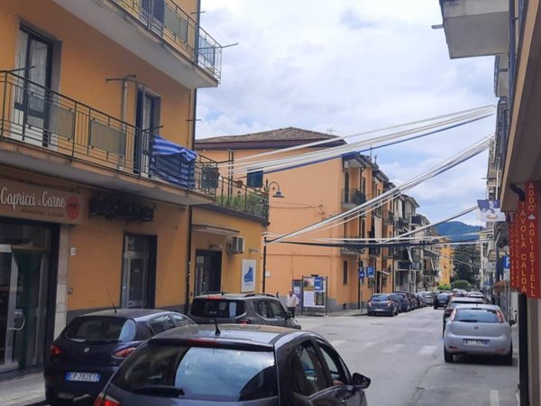 negozio in vendita a Cava de' Tirreni
