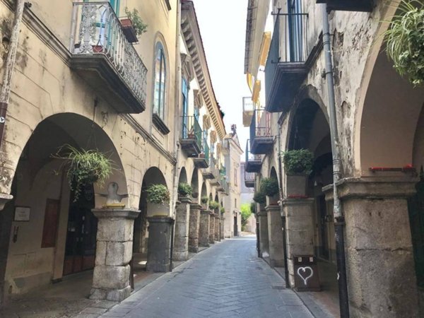 negozio in vendita a Cava de' Tirreni