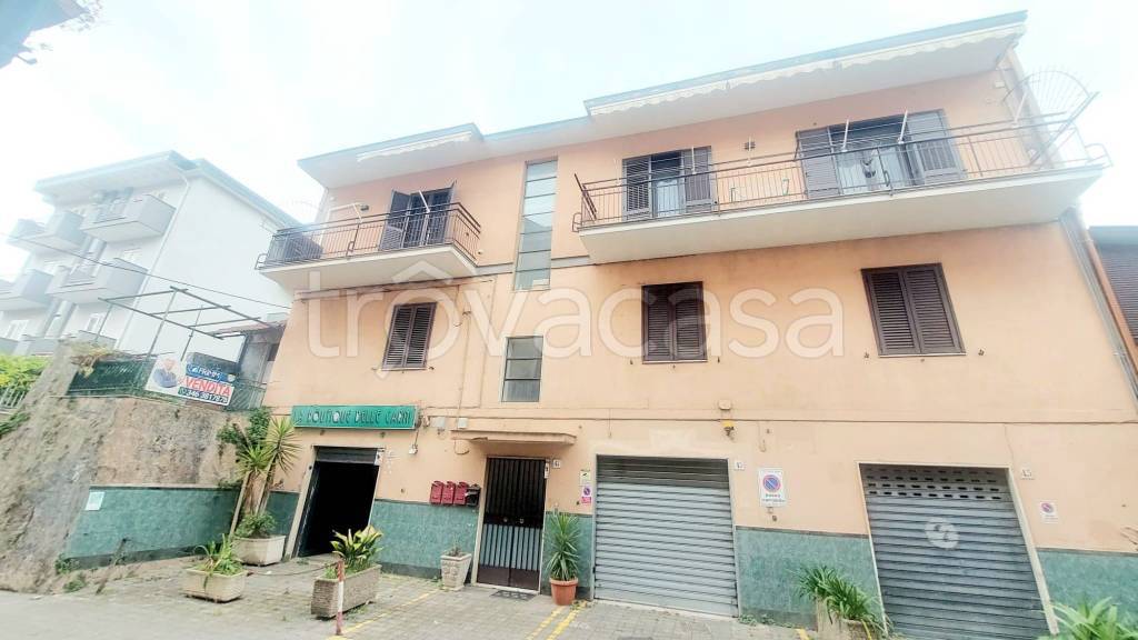 appartamento in vendita a Cava de' Tirreni in zona Centro Storico / Scacciaventi