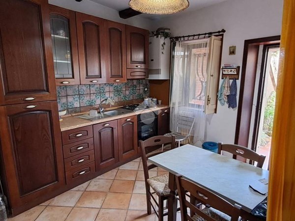 appartamento in vendita a Cava de' Tirreni in zona Centro Storico / Scacciaventi