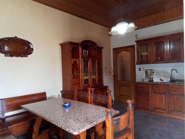 appartamento in vendita a Cava de' Tirreni in zona Centro Storico / Scacciaventi