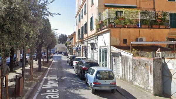 locale commerciale in vendita a Cava de' Tirreni