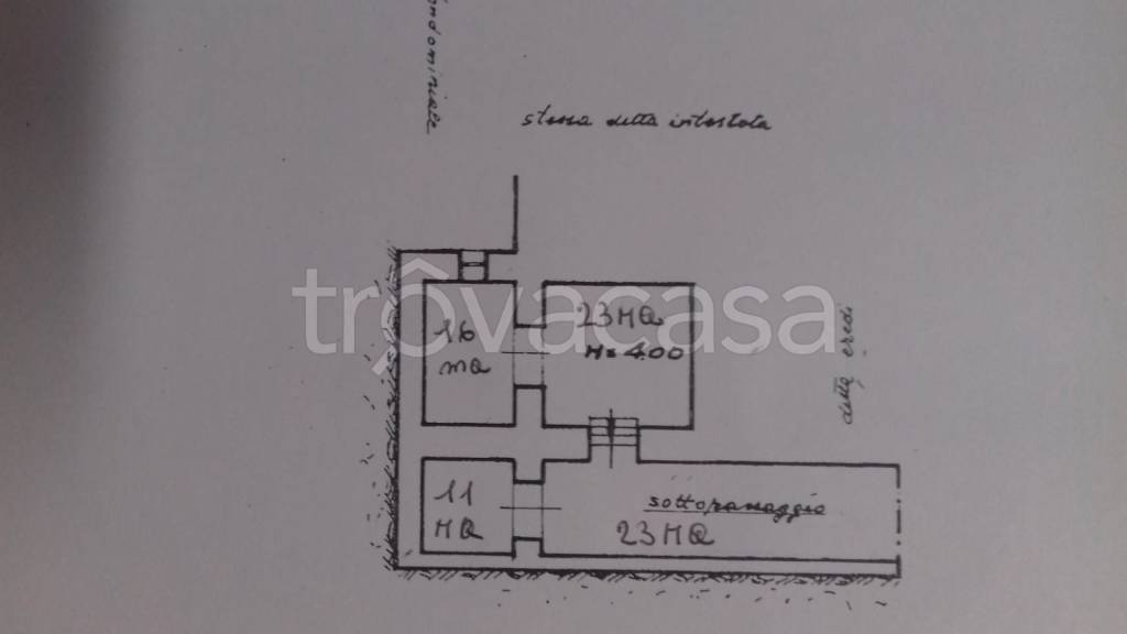 locale commerciale in vendita a Cava de' Tirreni