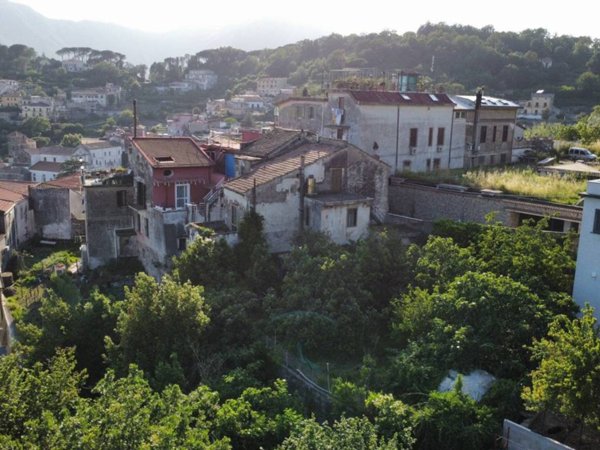 casa indipendente in vendita a Cava de' Tirreni