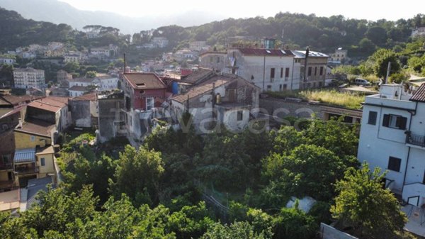 casa indipendente in vendita a Cava de' Tirreni