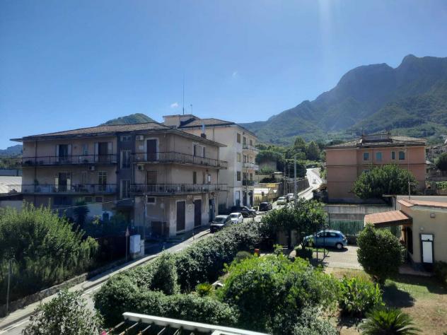 appartamento in vendita a Cava de' Tirreni in zona Centro Storico / Scacciaventi