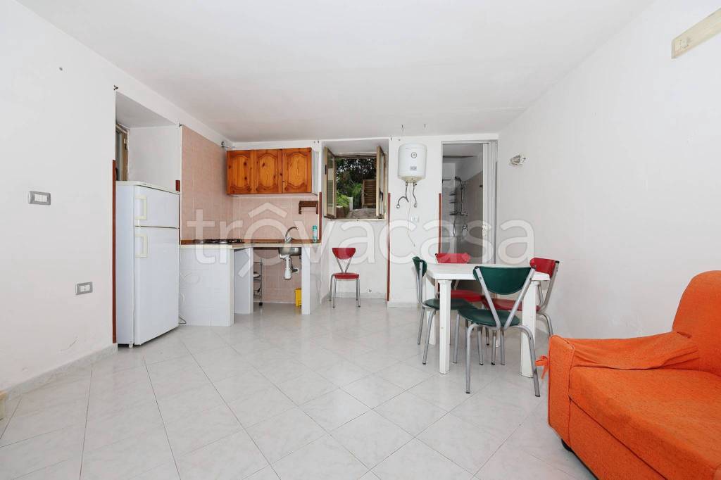 appartamento in vendita a Cava de' Tirreni in zona Pregiato
