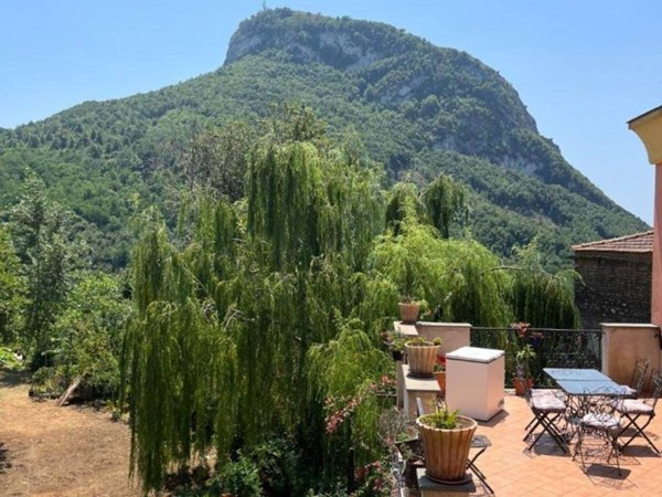 casa indipendente in vendita a Cava de' Tirreni in zona Marini