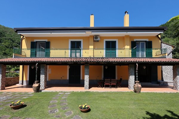 casa indipendente in vendita a Cava de' Tirreni