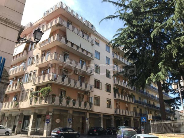appartamento in vendita a Cava de' Tirreni in zona Centro Storico / Scacciaventi